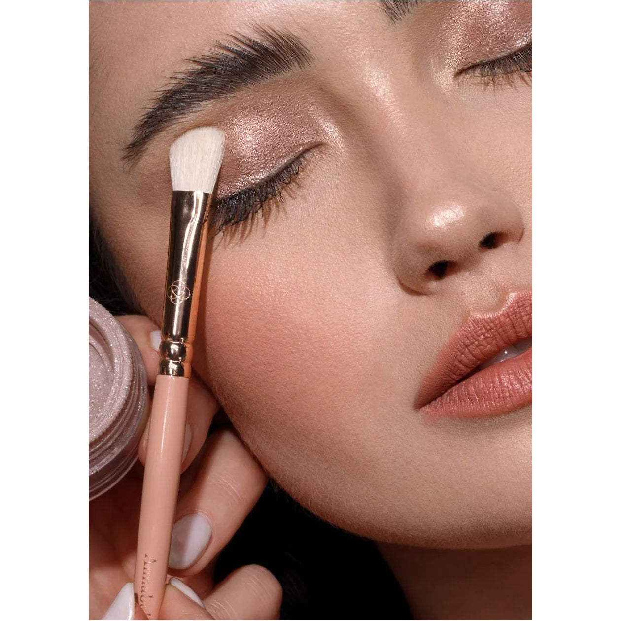 Angled Shadow Brush