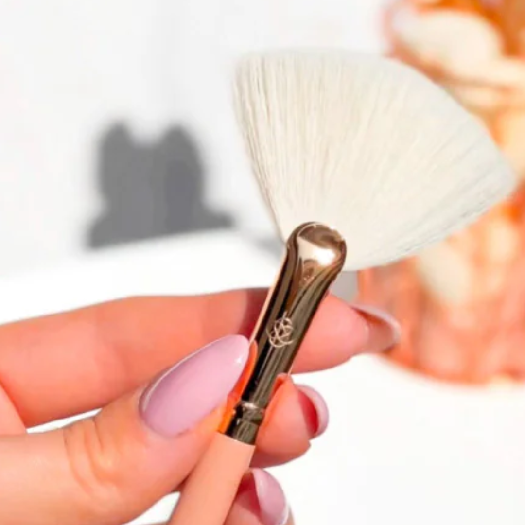 Fan Brush